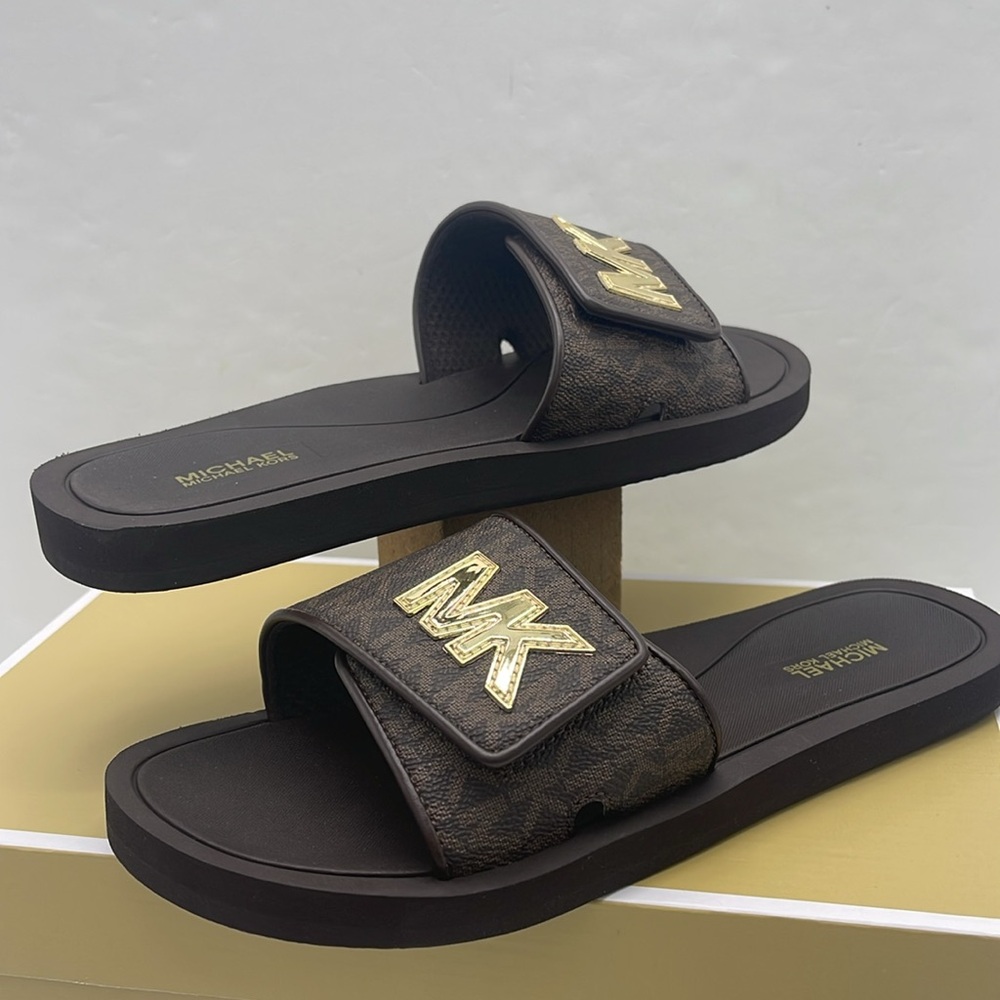 MICHAEL KORS Palmer Signature Logo Slide Sandal
Brown 
NWT - Picture 10 of 16